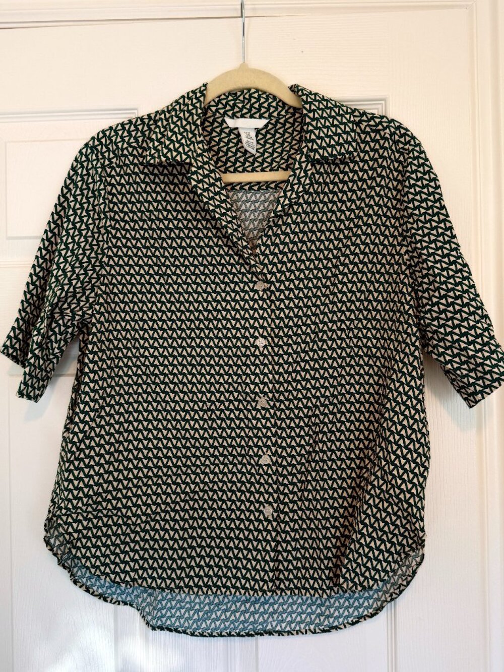 H&M Green Ivory Geometric Print Camp Collar Short Sleeve Button Up Shirt XS